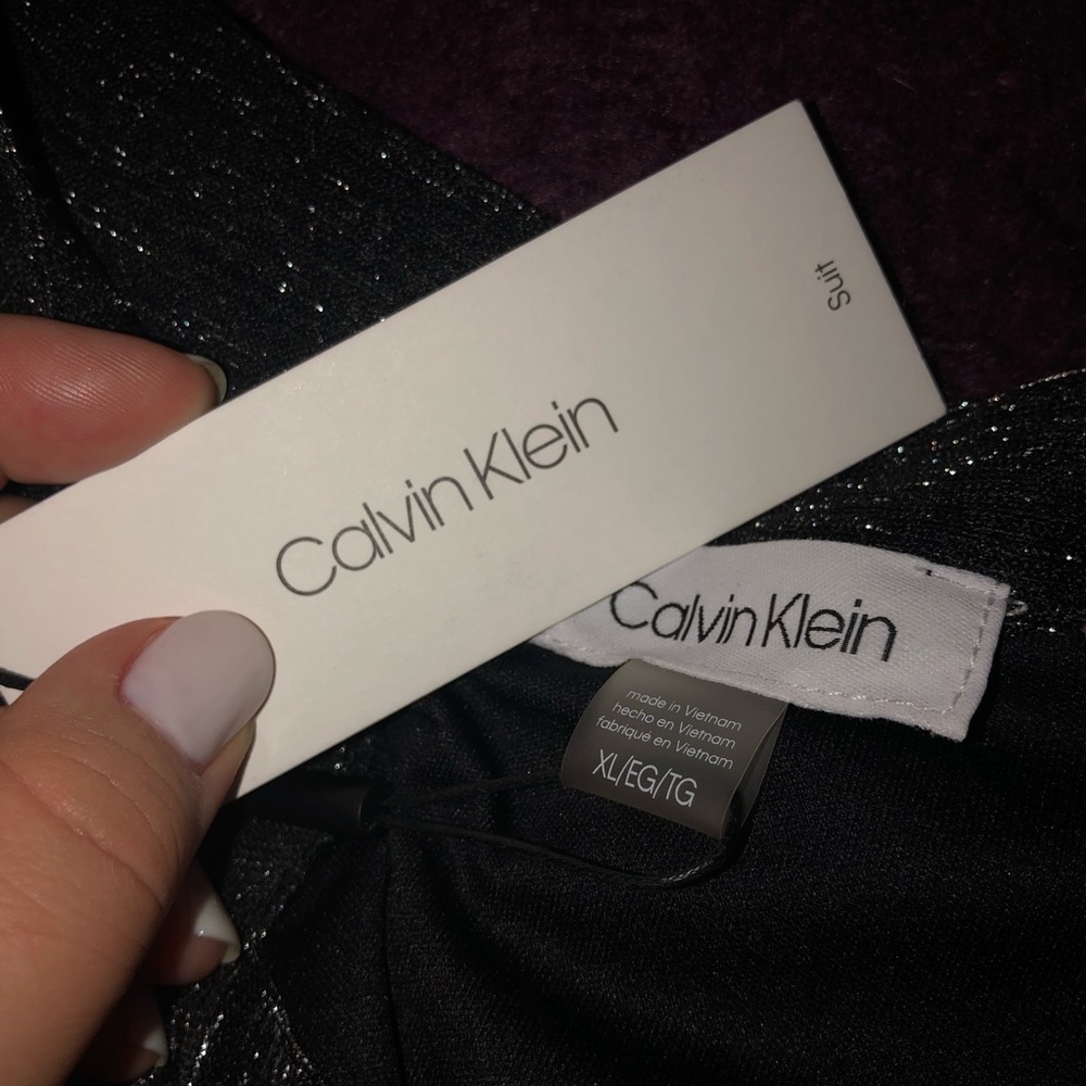 Gorgeous Calvin Klein Blouse !